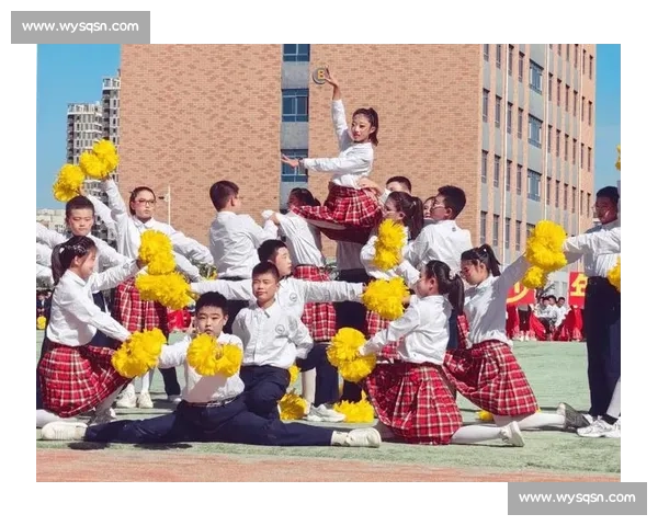 激情四溢的啦啦操比赛精彩瞬间 展现青春活力与团队协作的完美融合